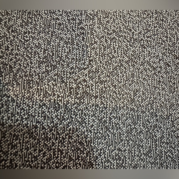 Men’s Lululemon size Small metal vent tech, long sleeve Crew Neckline - Picture 6 of 8